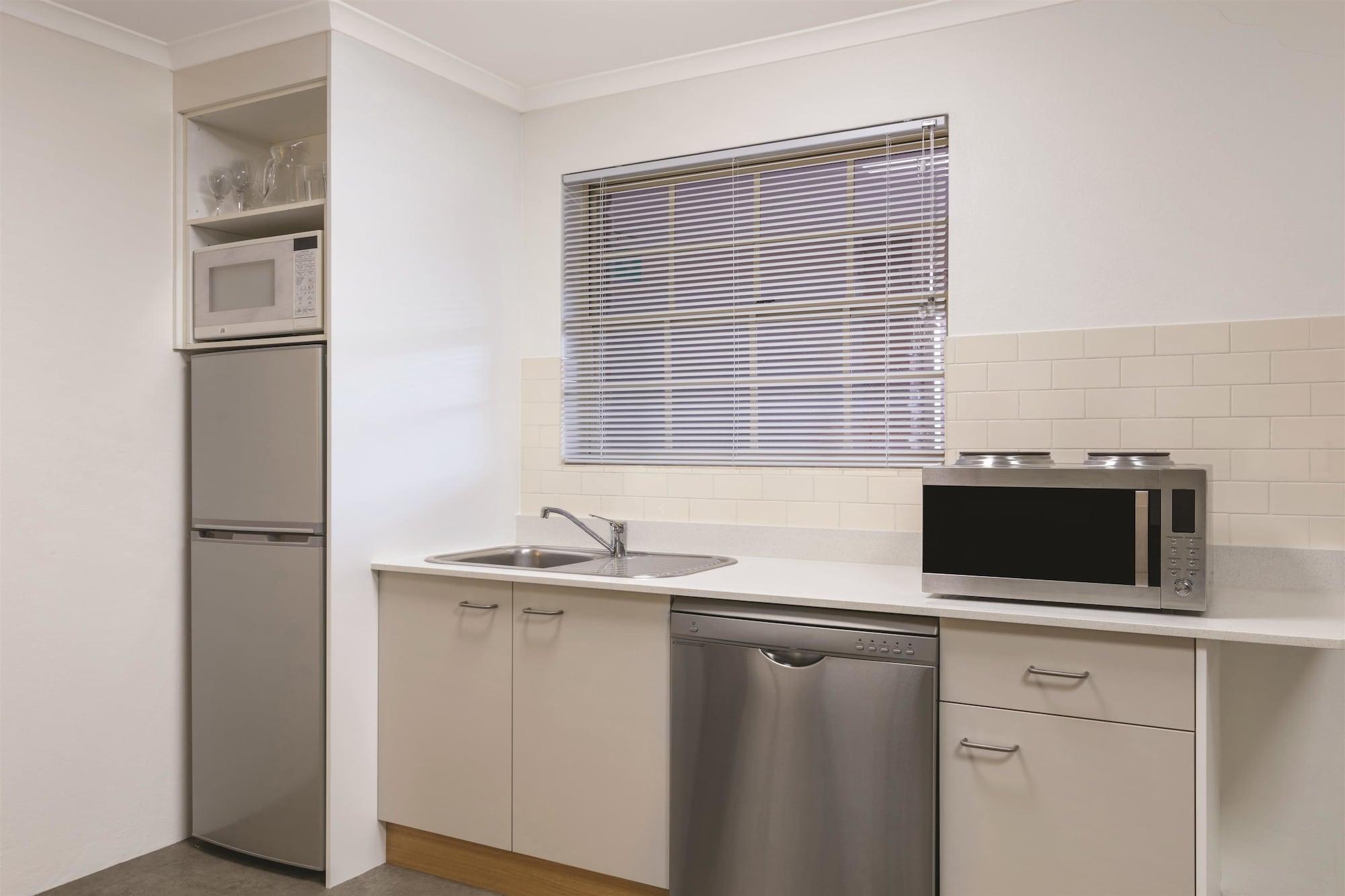 Adina Serviced Apartments Canberra Kingston Esterno foto