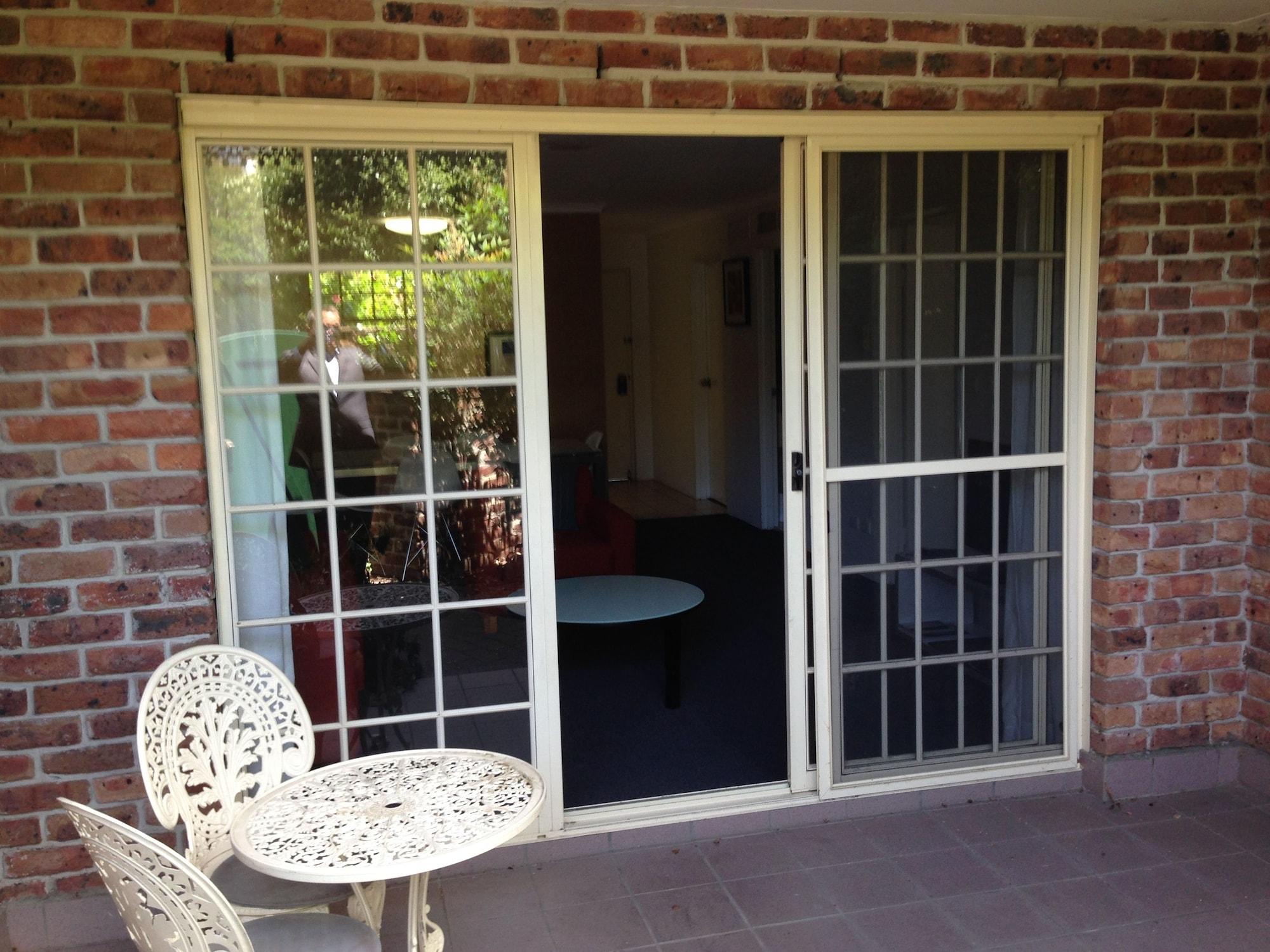 Adina Serviced Apartments Canberra Kingston Esterno foto