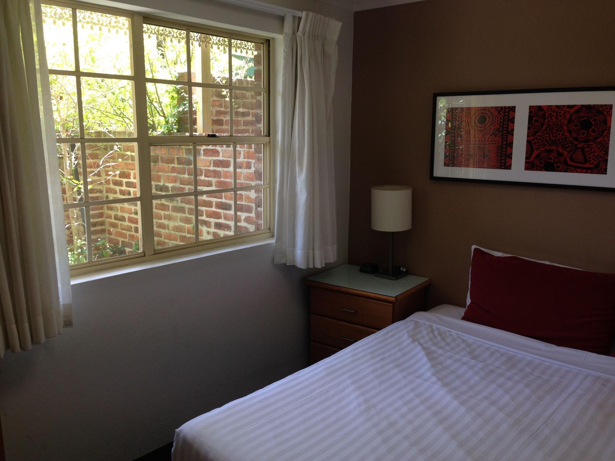 Adina Serviced Apartments Canberra Kingston Esterno foto