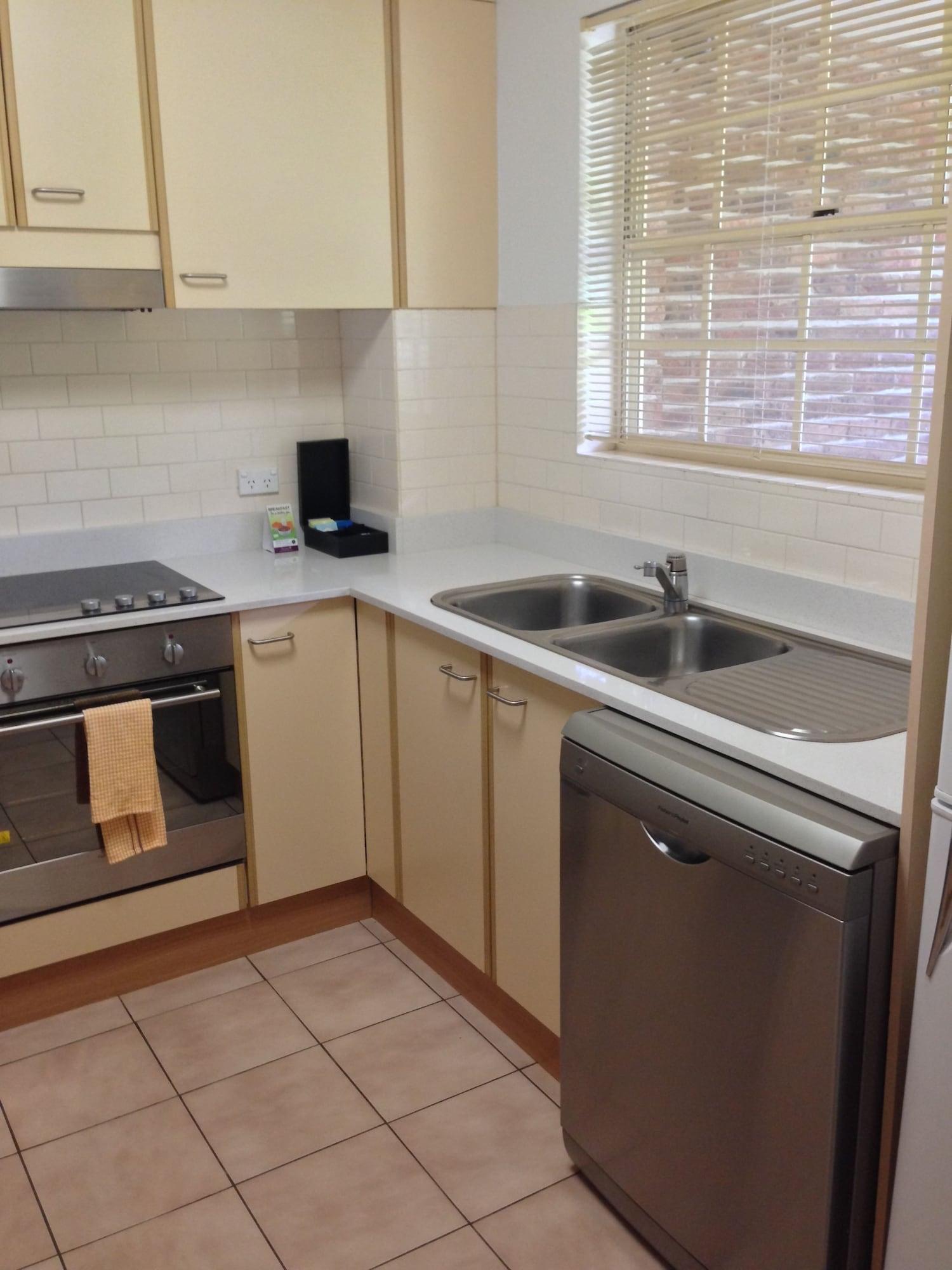 Adina Serviced Apartments Canberra Kingston Esterno foto