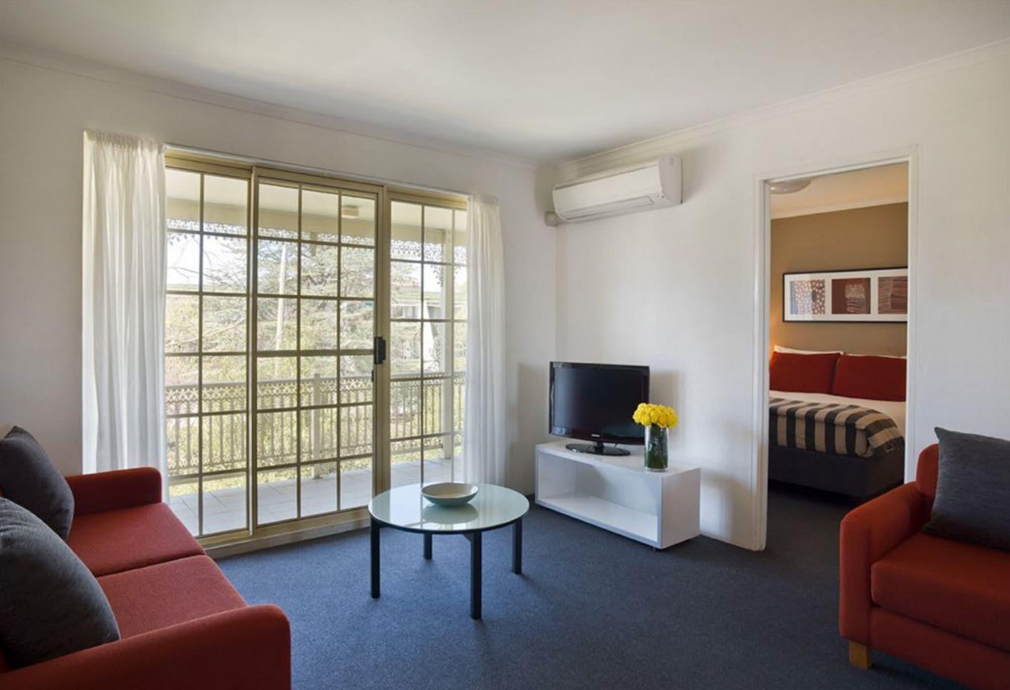 Adina Serviced Apartments Canberra Kingston Esterno foto