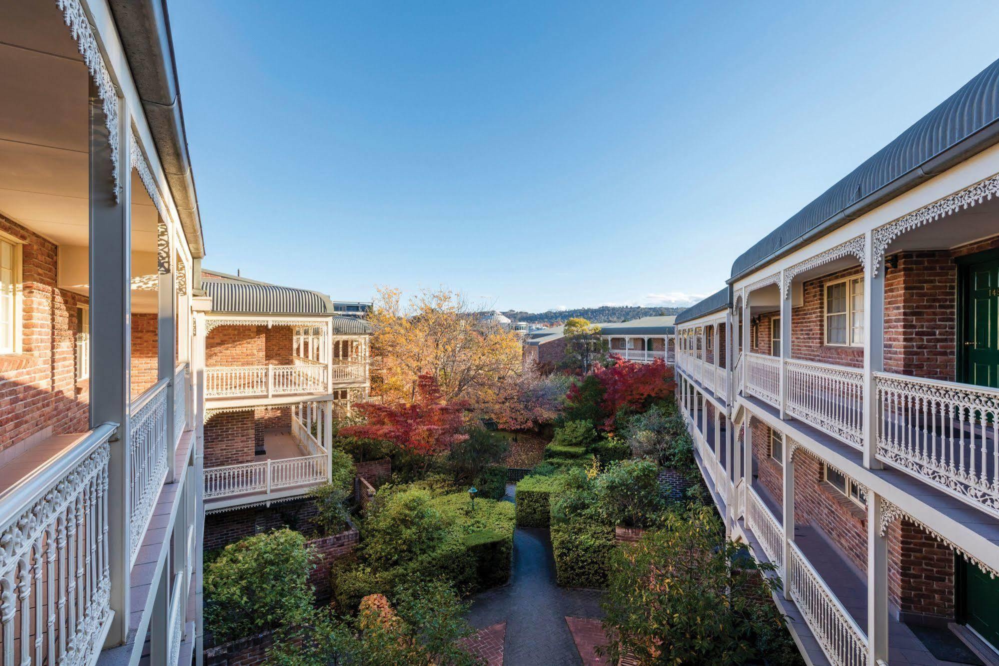Adina Serviced Apartments Canberra Kingston Esterno foto